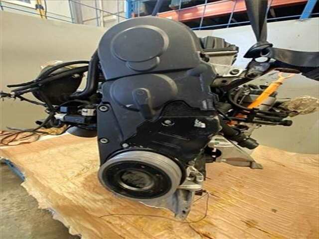 Foto 2ª: Motor Completo Audi A4 1.9 TDI (96 KW) [1.9 LTR. - 96 KW TDI] [AWX]
