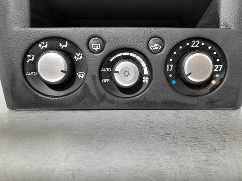 Foto 3ª: Mando Climatizador Mitsubishi Outlander 2.0 2WD 136CV 100KW [4G63] (2003)