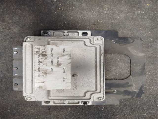 Foto 1ª: Centralita Motor ECU Citroen C4 COUPE (2008)