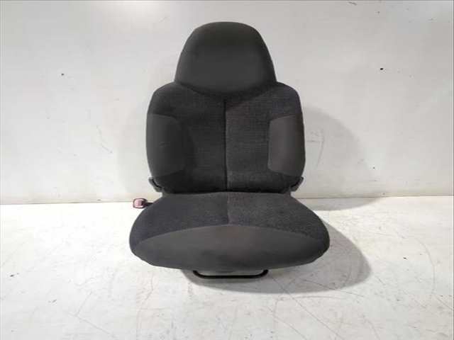 Foto 2ª: Asiento Delantero Izquierdo Peugeot 107 1.4 HDI 54CV [8HT (DV4TD)] (2005)