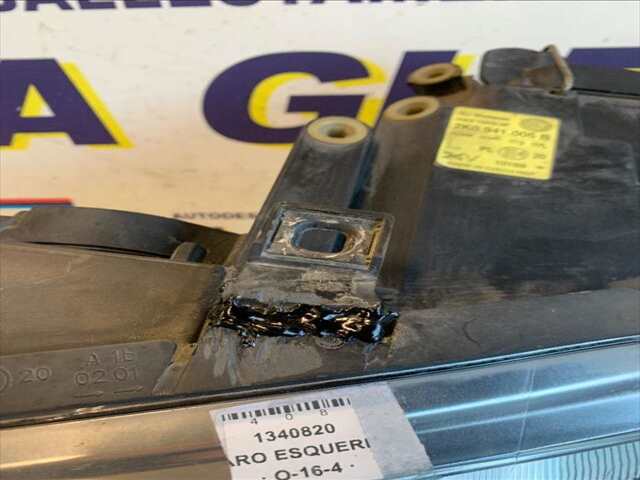 Foto 2ª: Faro Izquierdo Volkswagen Touran 1.9 TDI 105CV/77KW 0CV [BKC] (2004)