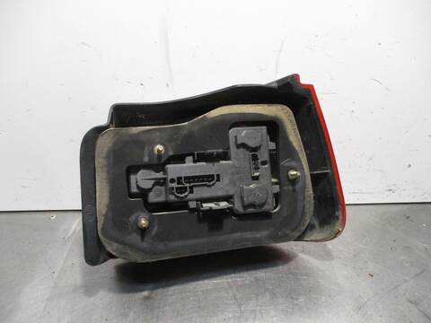 Foto 2ª: Piloto Trasero Izquierdo Seat Ibiza SELECT 60CV 44KW [AKK] (2000)