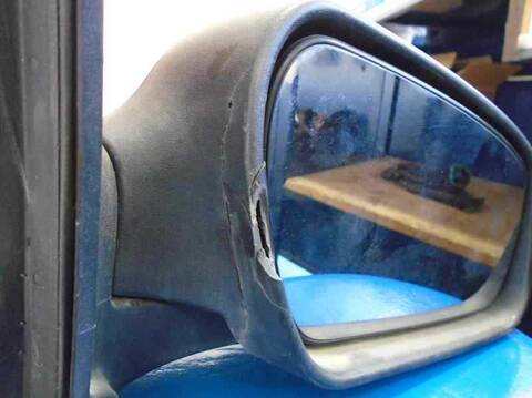 Foto 3ª: Retrovisor Derecho Ford Focus AMBIENTE D) BERLINA 90CV 66KW [HHDA] (2007)