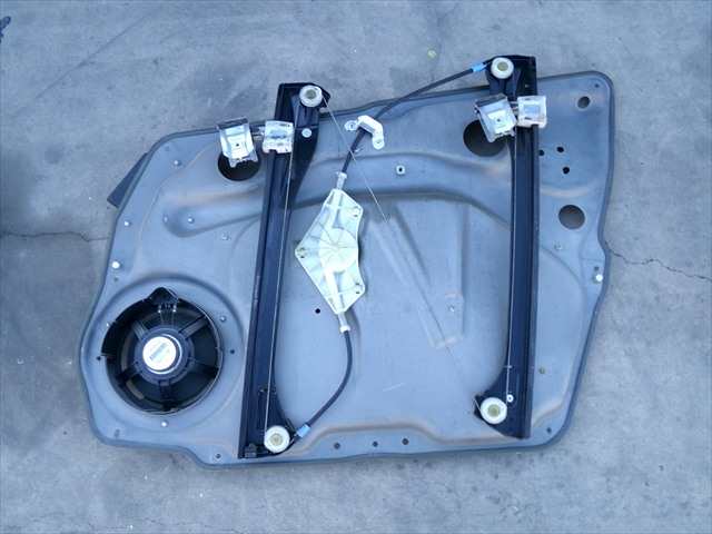 Foto 2ª: Elevalunas Eléctrico Delantero Izquierdo Mercedes Clase B 200 2.0 CDI W245,2005-2008 (2006)