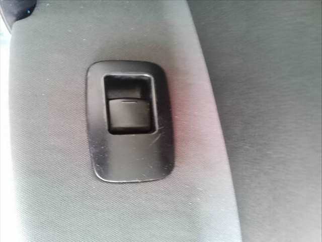 Foto 2ª: Botonera Elevalunas Nissan Qashqai ACENTA 141CV 104KW [MR20] (2011)