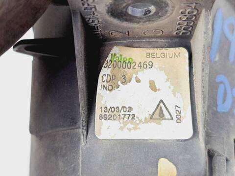 Foto 3ª: Faro Antiniebla Delantero Izquierdo Renault Clio AUTHENTIQUE 65CV 48KW [K9K A7] (2002)