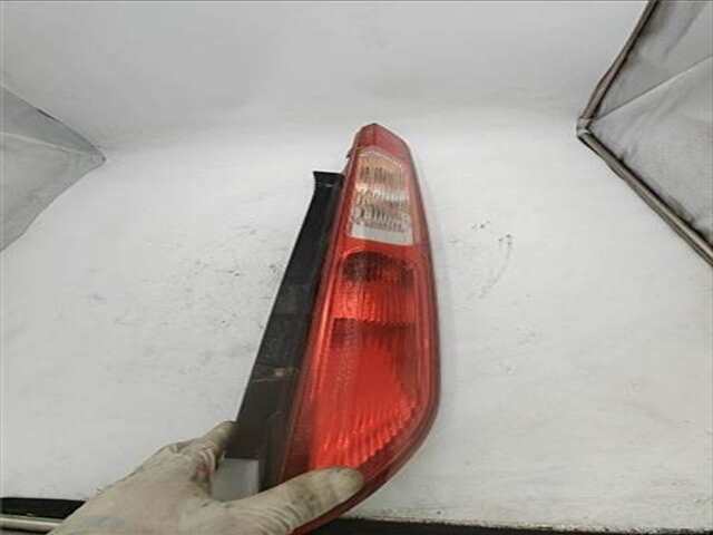 Foto 3ª: Piloto Trasero Derecho Ford Focus 1.6 TREND [1.6 LTR. - 80 KW TDCI CAT] [G8DA]