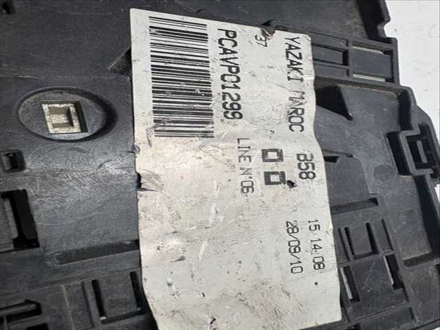 Foto 3ª: Caja Reles Fusibles Peugeot 3008 RHE (2010)