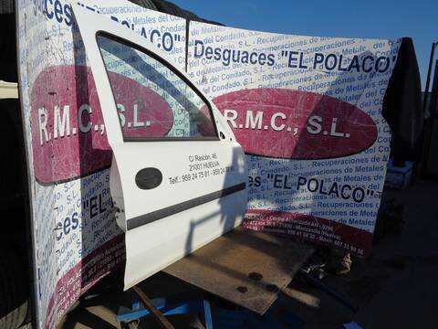 Foto 4ª: Puerta Delantera Derecha Opel Combo 1.3 16V CDTI CAT Z 13 DT - LN9) 69CV 51KW [Z13DT] (2006)