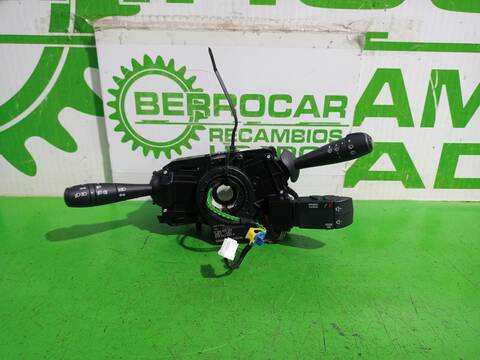 Mando Multifuncion Dacia Sandero LAUREATE 90CV 66KW
