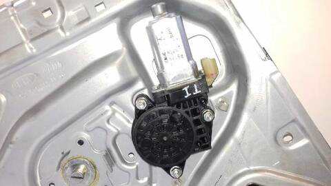 Foto 2ª: Elevalunas Manual Trasero Izquierdo Kia Sportage ACTIVE 4X4 140CV 103KW [D4EAF] (2009)