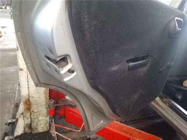Foto 3ª: Puerta Trasera Izquierda Opel Corsa 1.7 D [X 17 D (4EE1)]