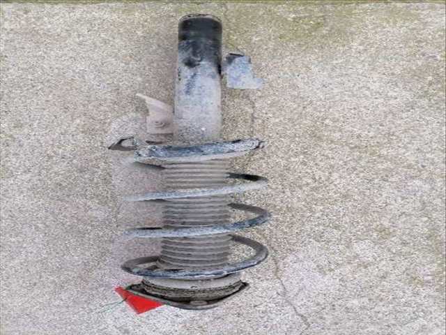 Amortiguador Delantero Izquierdo Ford Focus TREND 90CV 66KW