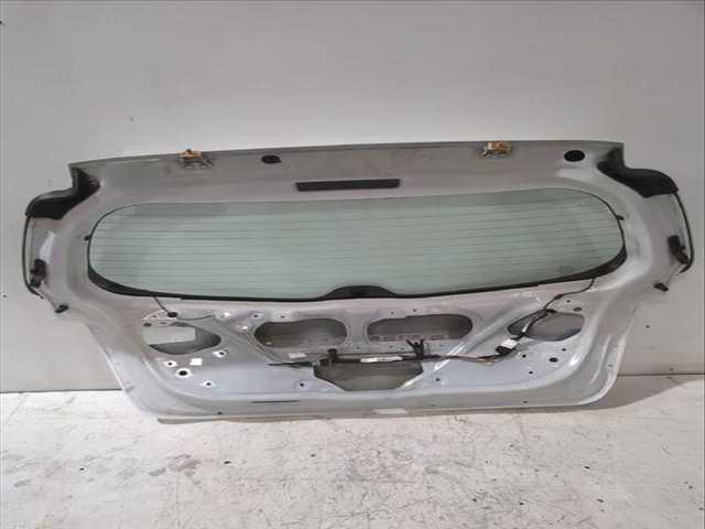 Foto 3ª: Portón Toyota Yaris ACTIVE 112CV [2NRFKE] (2017)