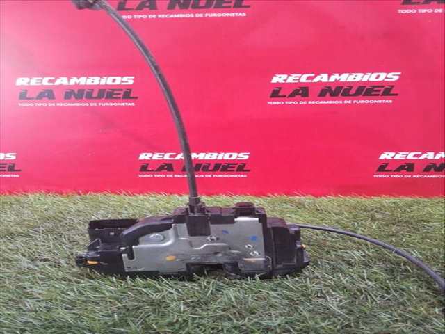 Foto 1ª: Cerradura Puerta Delantera Derecha Renault Master 2.3 DCI 125 FWD FV0C FV0D FV0G FV0H FV0J FV0K) 125CV 92KW FURGONETA [M9T 670,M9T 672,M9T 676,M9T 678,M9T 680,M9T 870,M9] (2013)