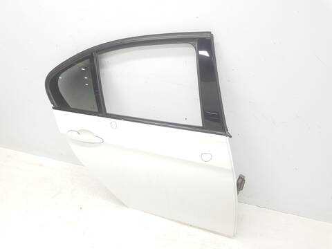 Foto 2ª: Puerta Trasera Derecha Bmw Serie 3 315 318D (2011)