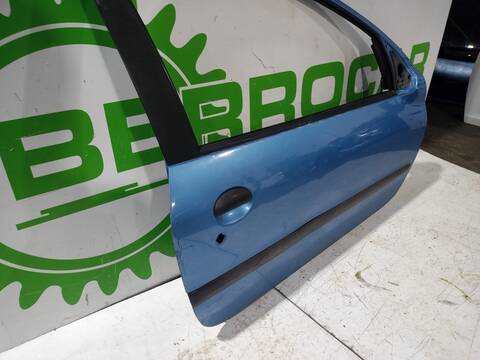 Foto 2ª: Puerta Delantera Derecha Peugeot 206 E-MUSIC BERLINA 75CV 55KW (2004)