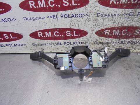 Foto 4ª: Mando Multifuncion Seat Leon 1.2 TSI 105CV 77KW [CJZ] (2014)