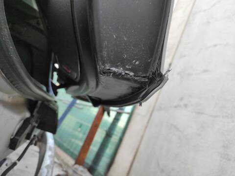 Foto 3ª: Portón Opel Grandland 5G06 (2019)