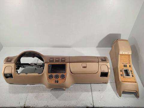 Foto 1ª: Salpicadero Mercedes Clase ML 270 2.7 CDI 20V CAT W163) [OM 612.963] (2004)