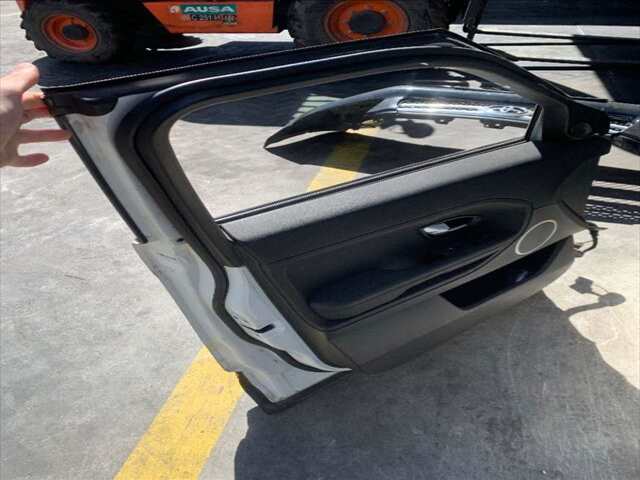 Foto 2ª: Puerta Delantera Izquierda Land Rover Range 2.2 TD4149-152CV 0CV [224DT] (2012)