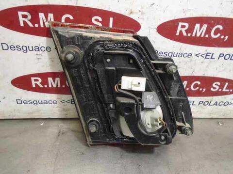 Foto 2ª: Piloto Portón Derecho Nissan Almera 1.5 16V CAT 90CV 66KW [QC15] (2000)