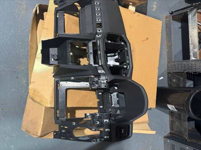 Foto 2ª: Salpicadero Volkswagen Amarok 204 CV 150KW [DDX DDXB] (2020)