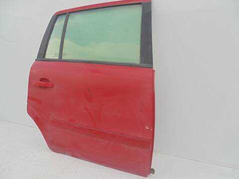 Foto 2ª: Puerta Trasera Derecha Opel Zafira COSMO 120CV 88KW [Z19DT] (2006)