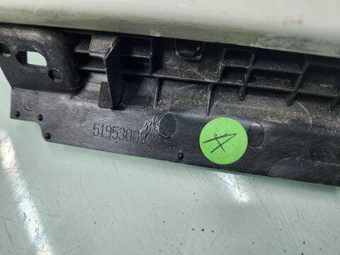 Foto 2ª: Guantera Fiat 500 BASIC 84CV 62KW [199B4000] (2014)