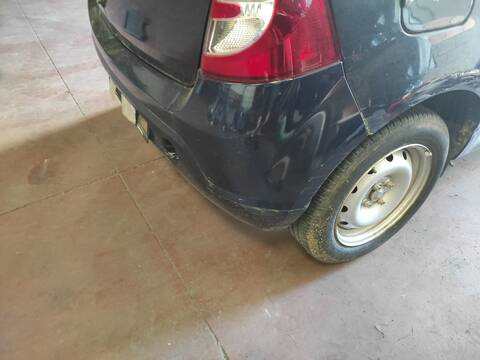 Foto 2ª: Paragolpes Trasero Dacia Sandero D4F732 (2012)