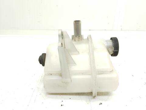 Foto 4ª: Deposito Expansion Toyota Yaris ACTIVE HYBRID 75CV 55KW [1NZFXE] (2013)