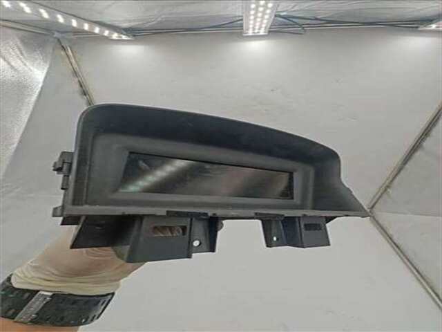 Foto 2ª: Pantalla Multifuncion Chevrolet Cruze 2.0 LT [2.0 LTR. - 110 KW DIESEL CAT] [Z20S1]