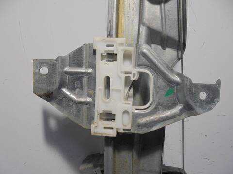 Foto 2ª: Elevalunas Manual Trasero Derecho Citroen C4 COLLECTION BERLINA 90CV 66KW [9H06] (2013)