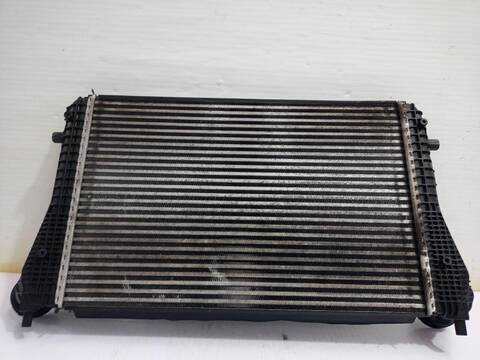 Foto 3ª: Intercooler Volkswagen Passat INDIVIDUAL 140CV (2005)