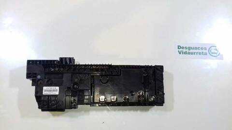 Foto 2ª: Caja Reles Fusibles Mercedes Clase V 200 136CV 100KW (2014)