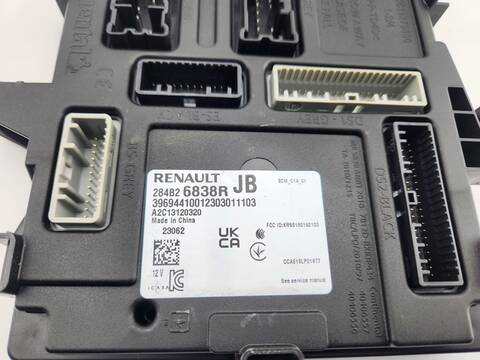Foto 2ª: Centralita Motor ECU Renault Clio EQUILIBRE 100CV 74KW [K9K876] (2023)