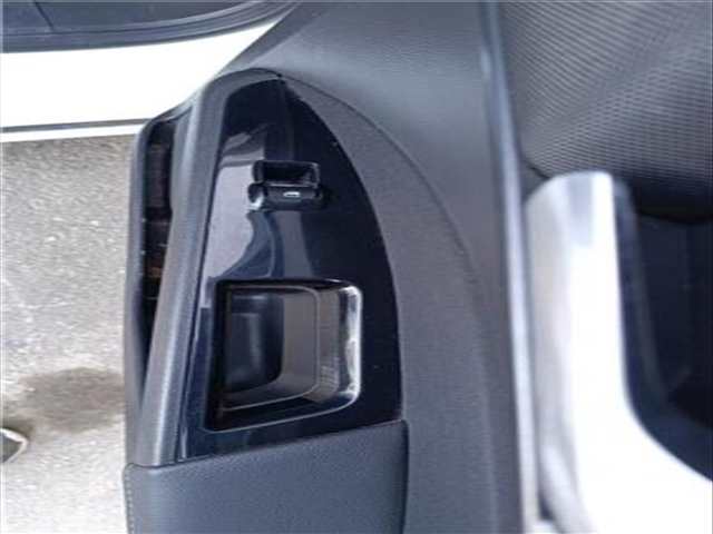Foto 1ª: Botonera Elevalunas Ford Mondeo 1.5 ECOBOOST HATCHBACK 160CV 118KW [UNCA,UNCB,UNCE,UNCF] (2015)