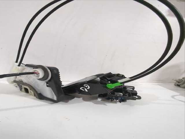 Foto 3ª: Cerradura Puerta Delantera Derecha Toyota Yaris ACTIVE 112CV [2NRFKE] (2017)