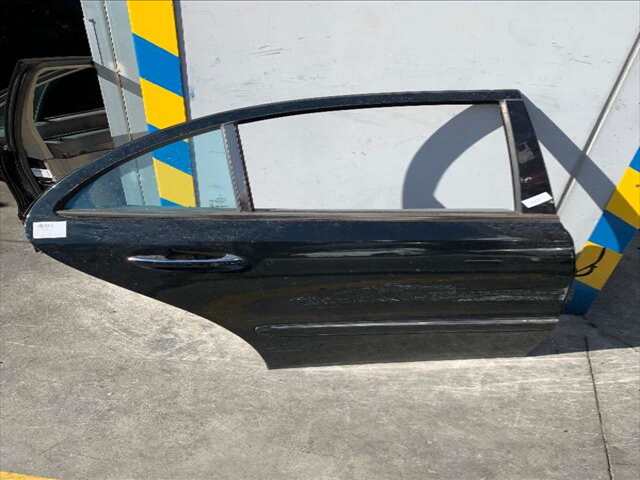 Puerta Trasera Derecha Mercedes Clase E 180 E 320 4-MATIC 224CV/165KW BERLINA 0CV