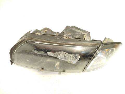 Foto 3ª: Faro Izquierdo Volvo S80 D5 163CV 120KW [D5244T] (2005)