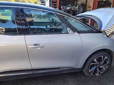 Puerta Delantera Derecha Renault Scenic ZEN 158CV GRAN