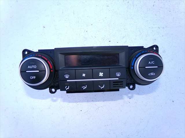 Foto 1ª: Mando Calefacción A. A. Kia Ceed 1.6 CRDI RANCHERA,2009-2012 [D4FB] (2011)