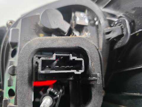 Foto 2ª: Piloto Trasero Izquierdo Citroen C4 FEEL EDITION 99CV 73KW (2010)