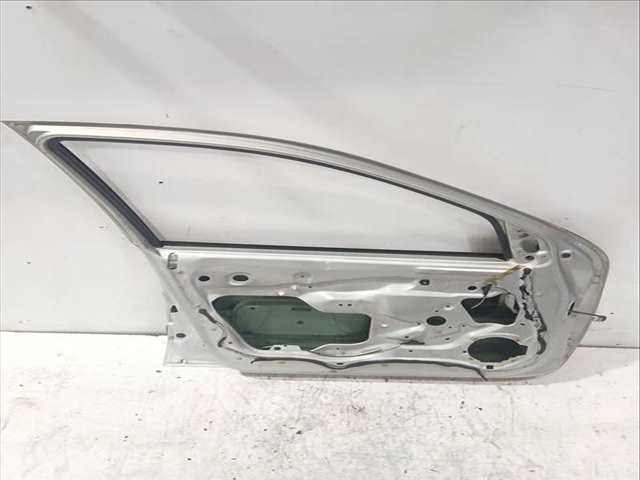 Foto 3ª: Puerta Delantera Izquierda Renault Megane 1.6 16V LA00 LA04 LA0B LA11 LA16 LA19 LA1J LA1K ... 107CV 79KW I CLASSIC LA0/1_) [K4M 700,K4M 701,K4M 706,K4M 708,K4M 709]