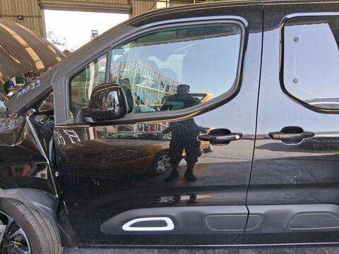 Puerta Delantera Izquierda Citroen Berlingo 1.5 BLUEHDI 100 102CV 75KW
