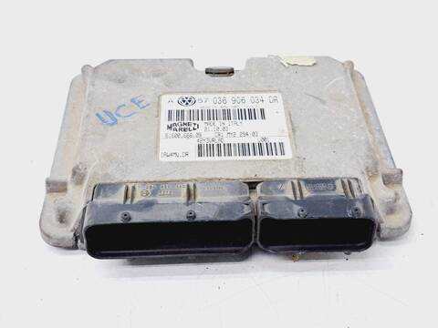 Centralita Motor ECU Volkswagen Golf 1.6 16V BERLINA 105CV 77KW