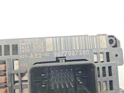 Foto 2ª: Caja Reles Fusibles Citroen C4 EXCLUSIVE 112CV 82KW [9H05] (2011)