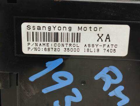 Foto 3ª: Mando Climatizador Ssangyong Tivoli CRYSTAL 4X2 116CV 85KW [673910] (2017)