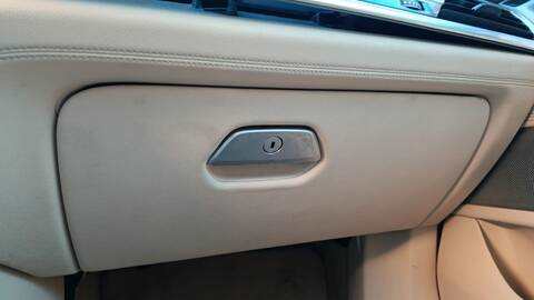 Guantera Bmw Serie 7 720 B57D30B AUT.