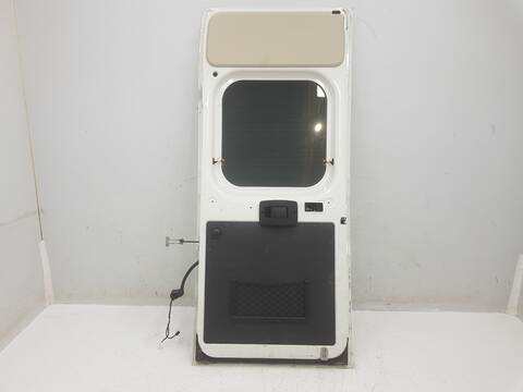 Foto 3ª: Puerta Trasera Derecha Peugeot Boxer 333 L2H2 ACTIVE BLUE-HDI 140 (1994)